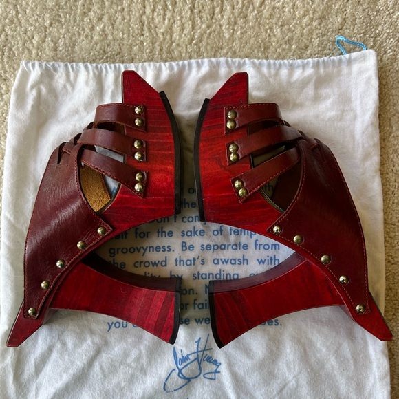 Fluevog RARE Vintage Platform Hi Joan Red--size 9 - Picture 6 of 10